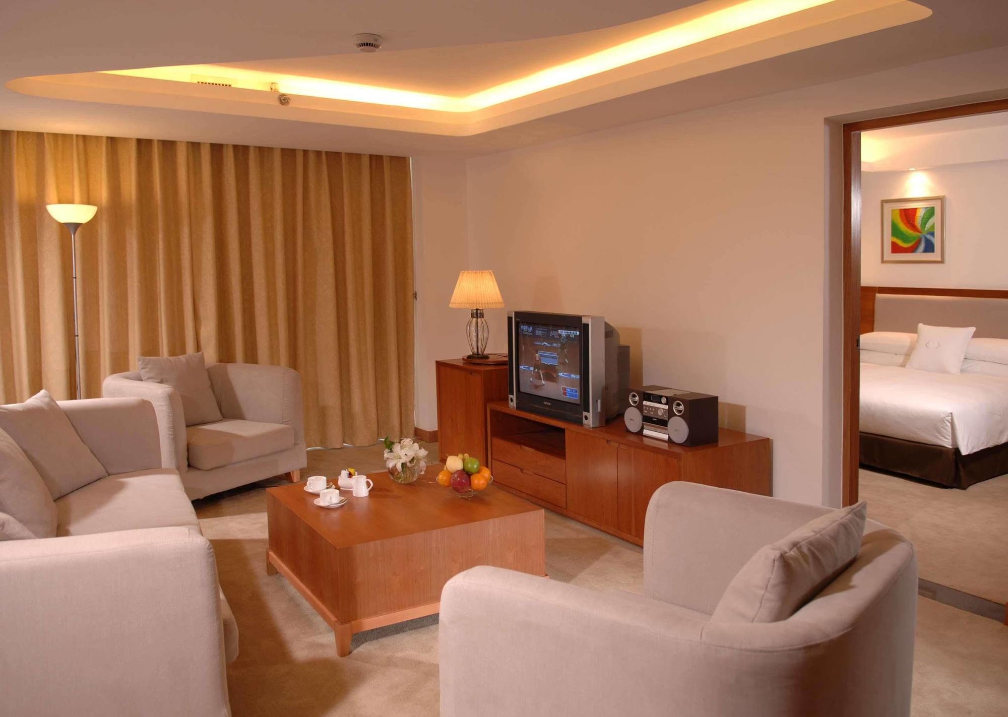 Gloria Plaza Hotel Kangqiao Shanghai Zimmer foto